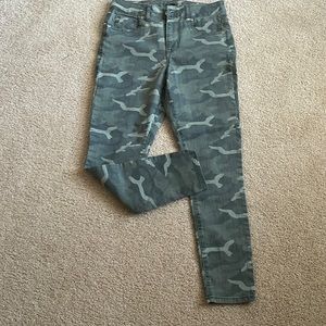 Maurice’s Camo Jegging